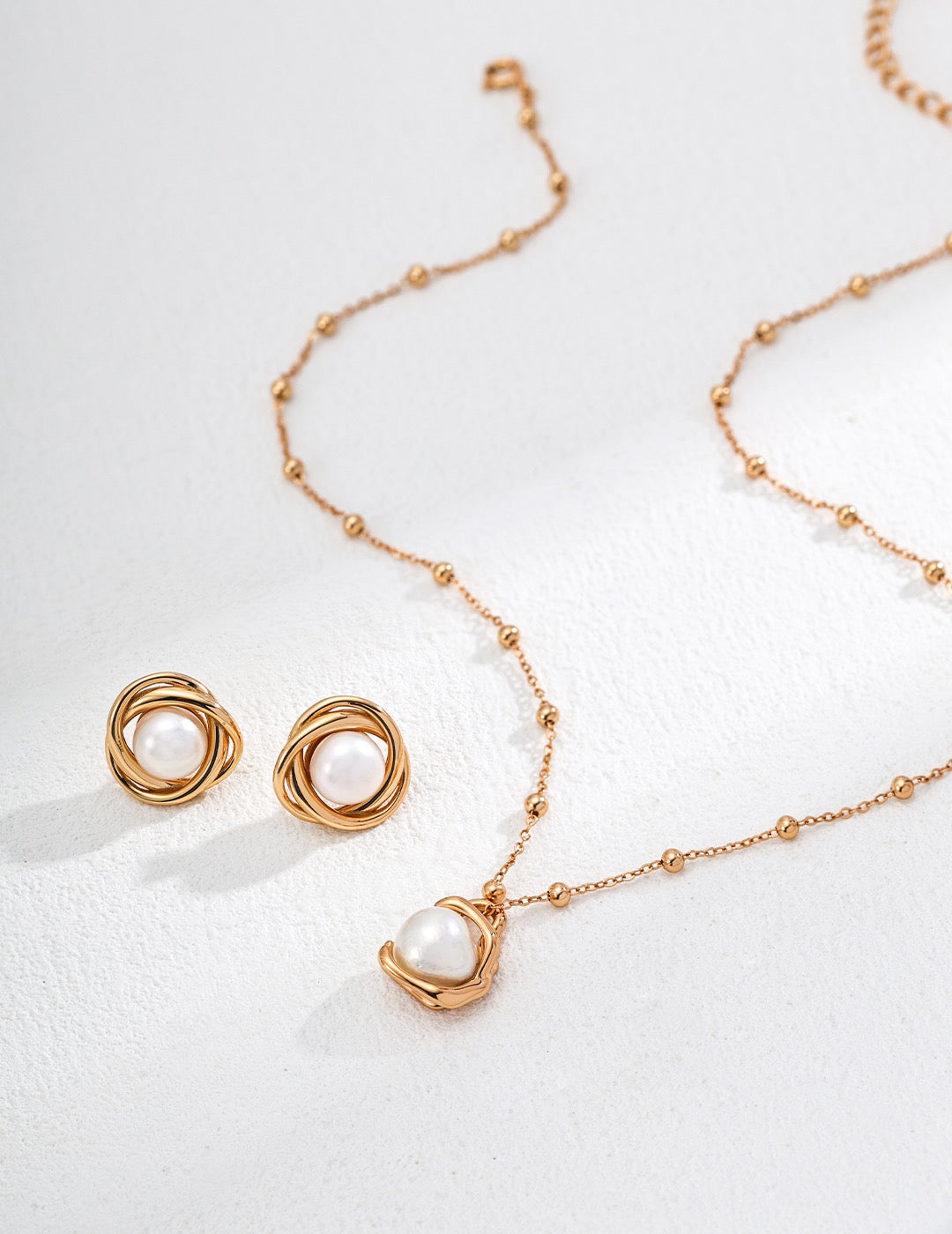 THE KNOT EARRINGS (E-00002)