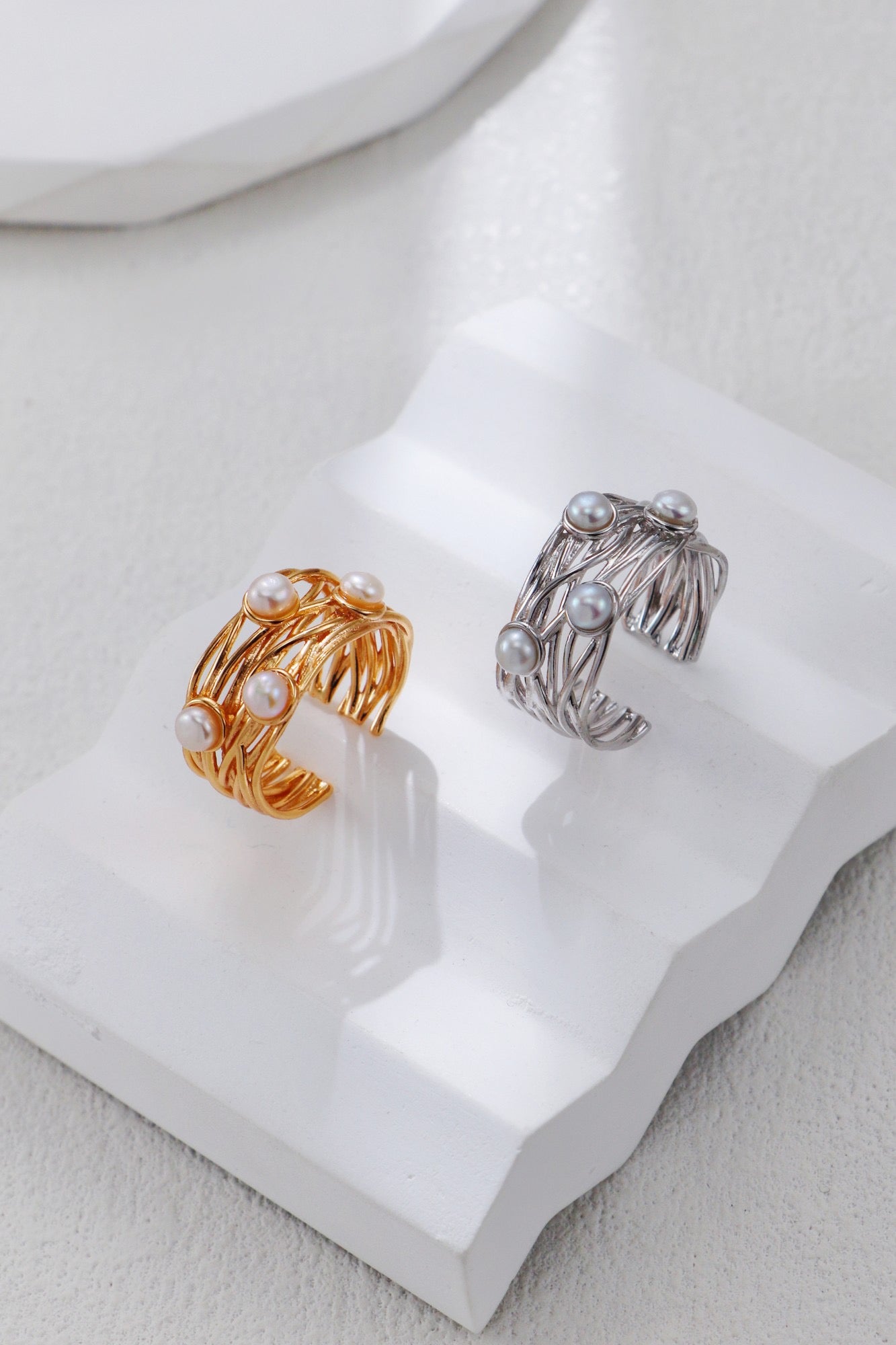 THE VINE RING (R-00002)