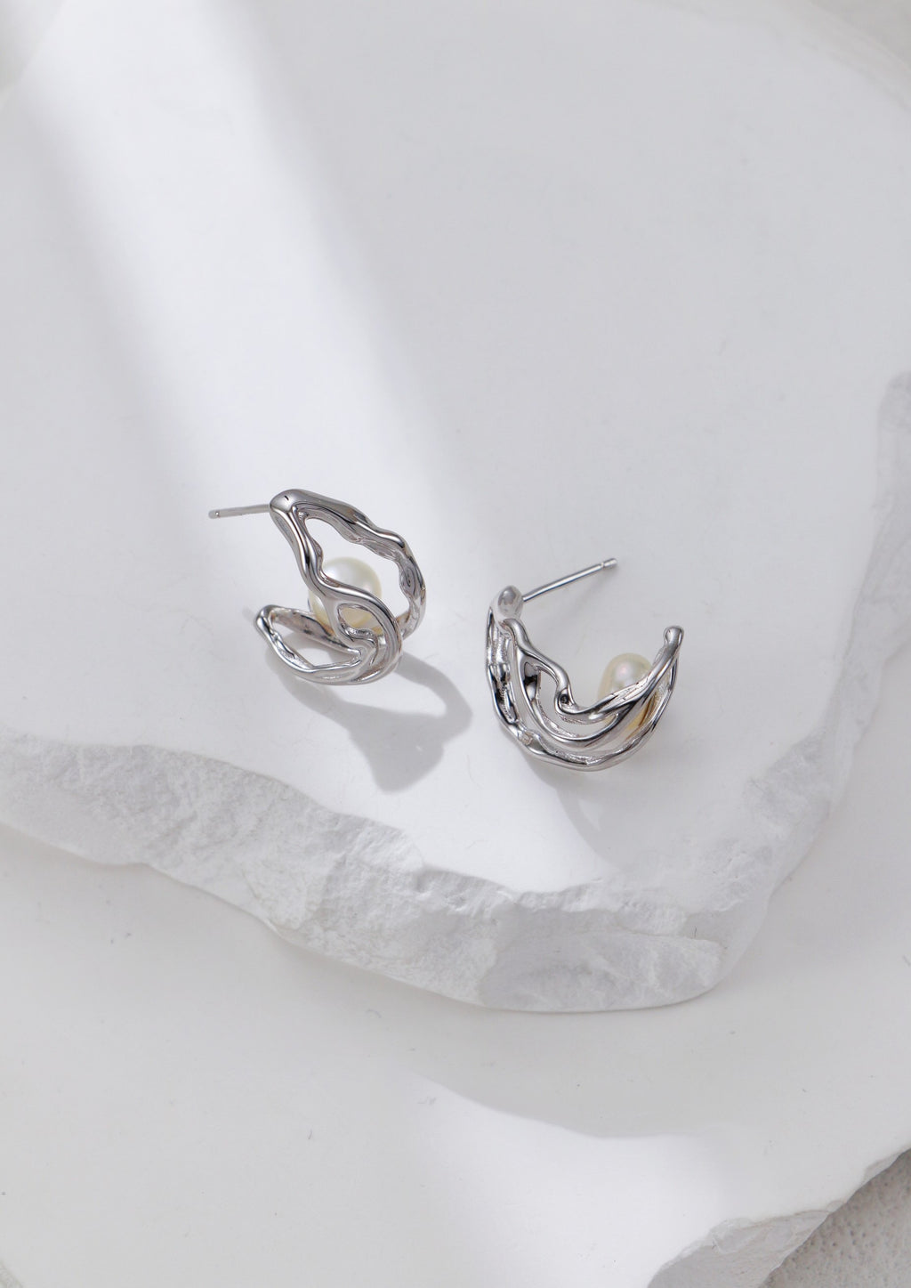 THE  LINES (E-00012)