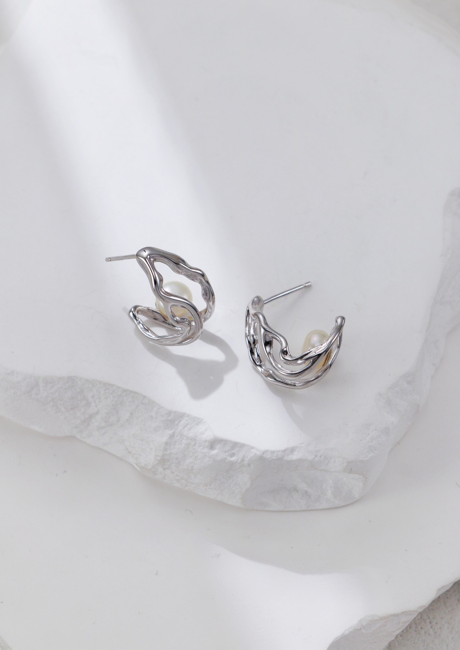 THE  LINES (E-00012)