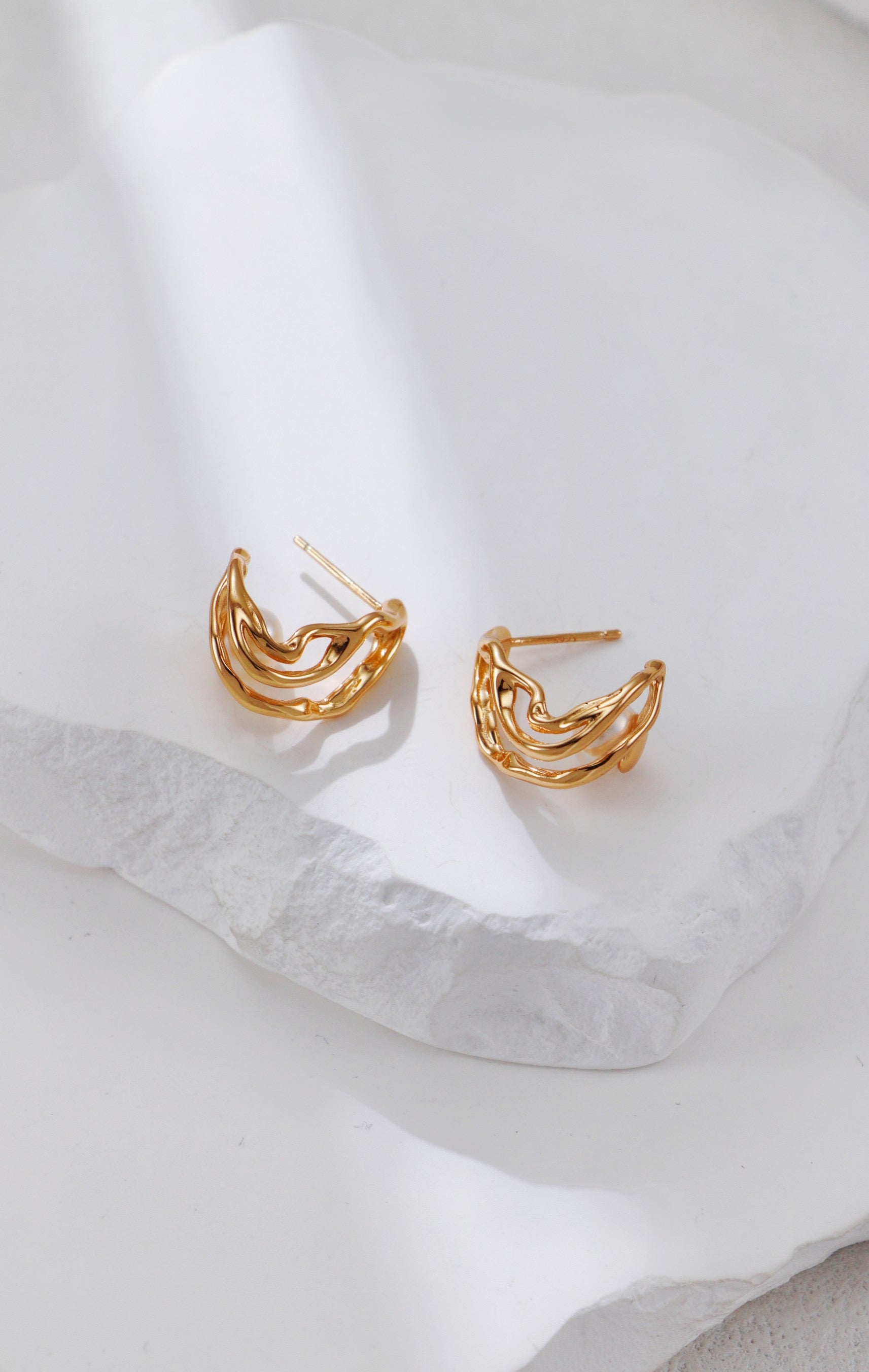 THE  LINES (E-00012)