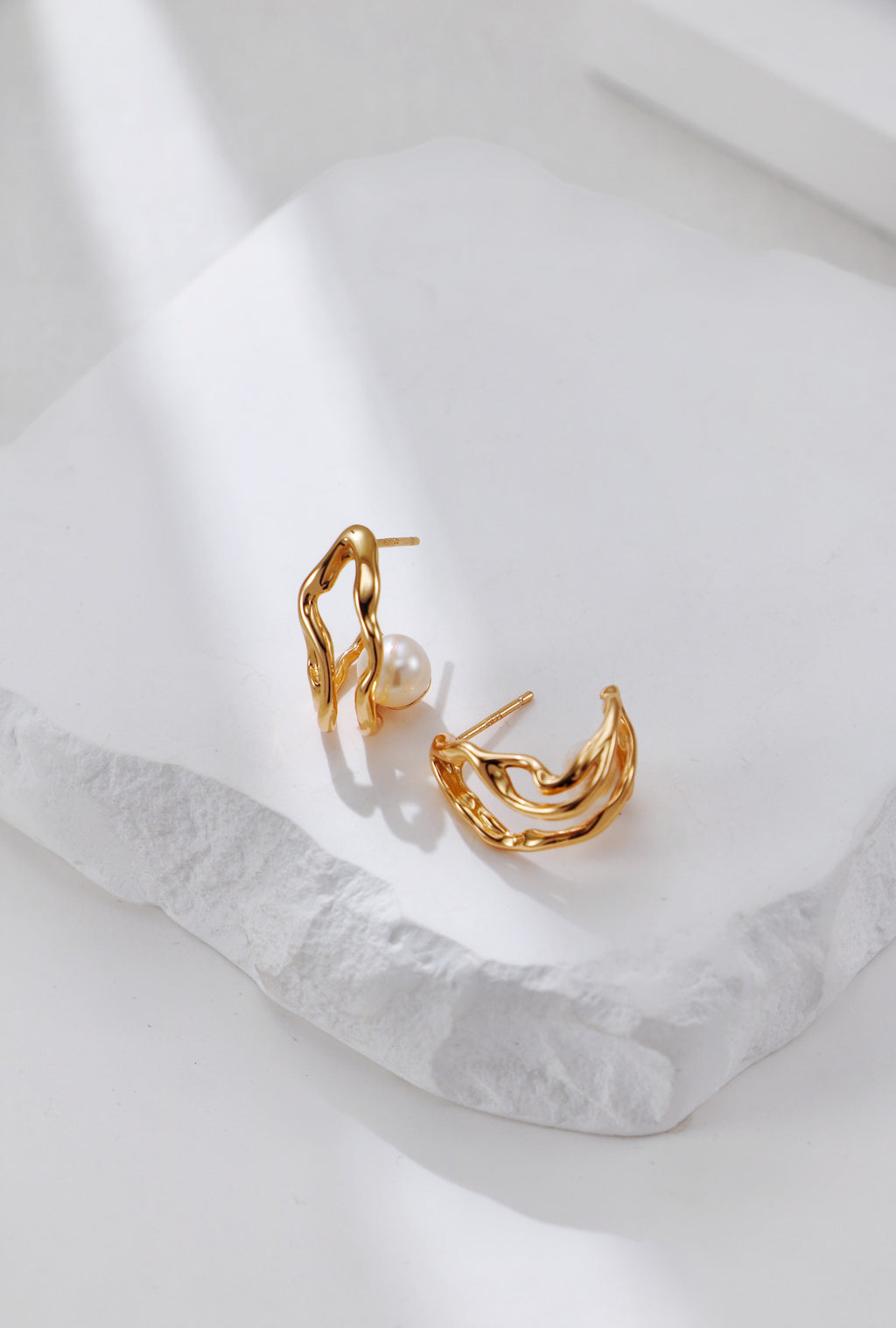 THE  LINES (E-00012)