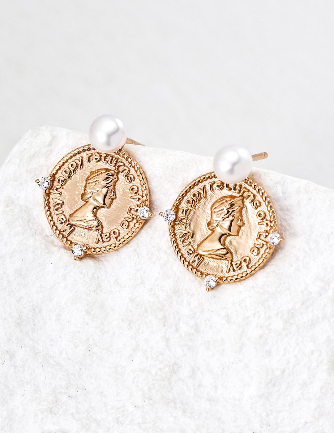 THE GOLDEN QUEEN EARRINGS (E-00023)