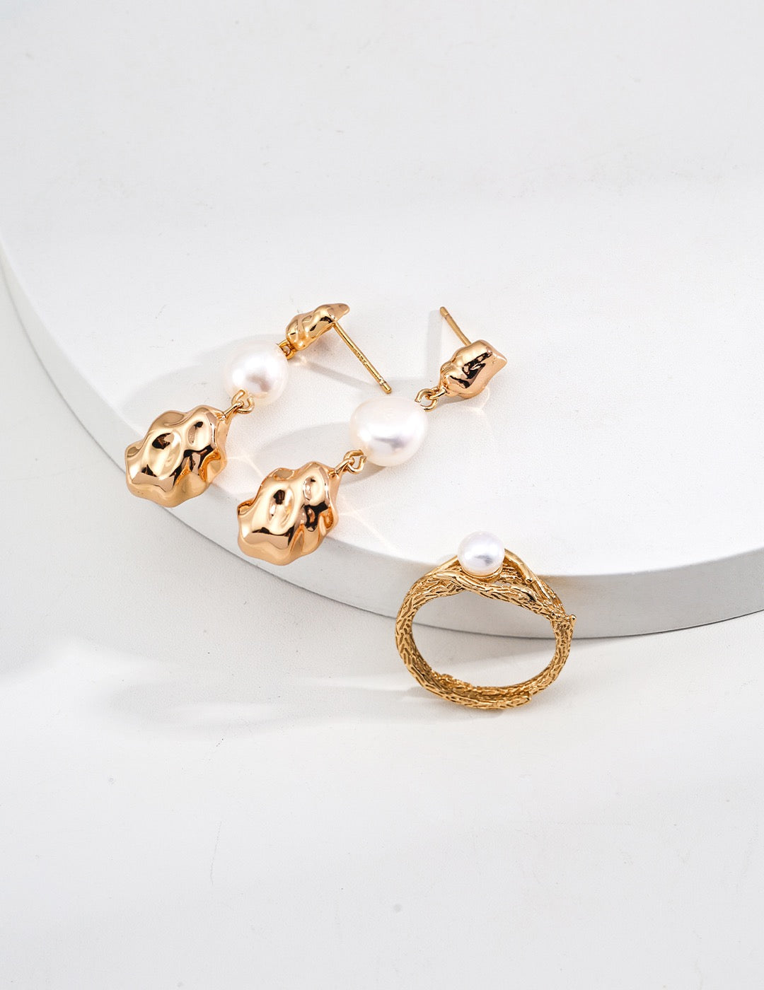 WOOD GRAIN AND PEARL RING (R-00003)