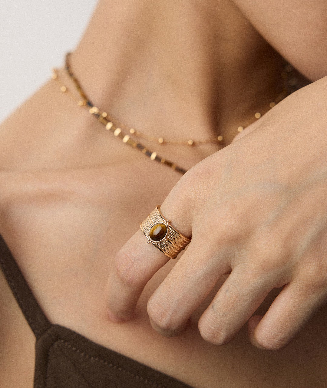 THE TIGER'S EYE (R-00013)