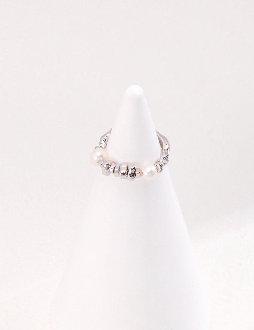 TINY SILVER BEADS RING (R-00012)