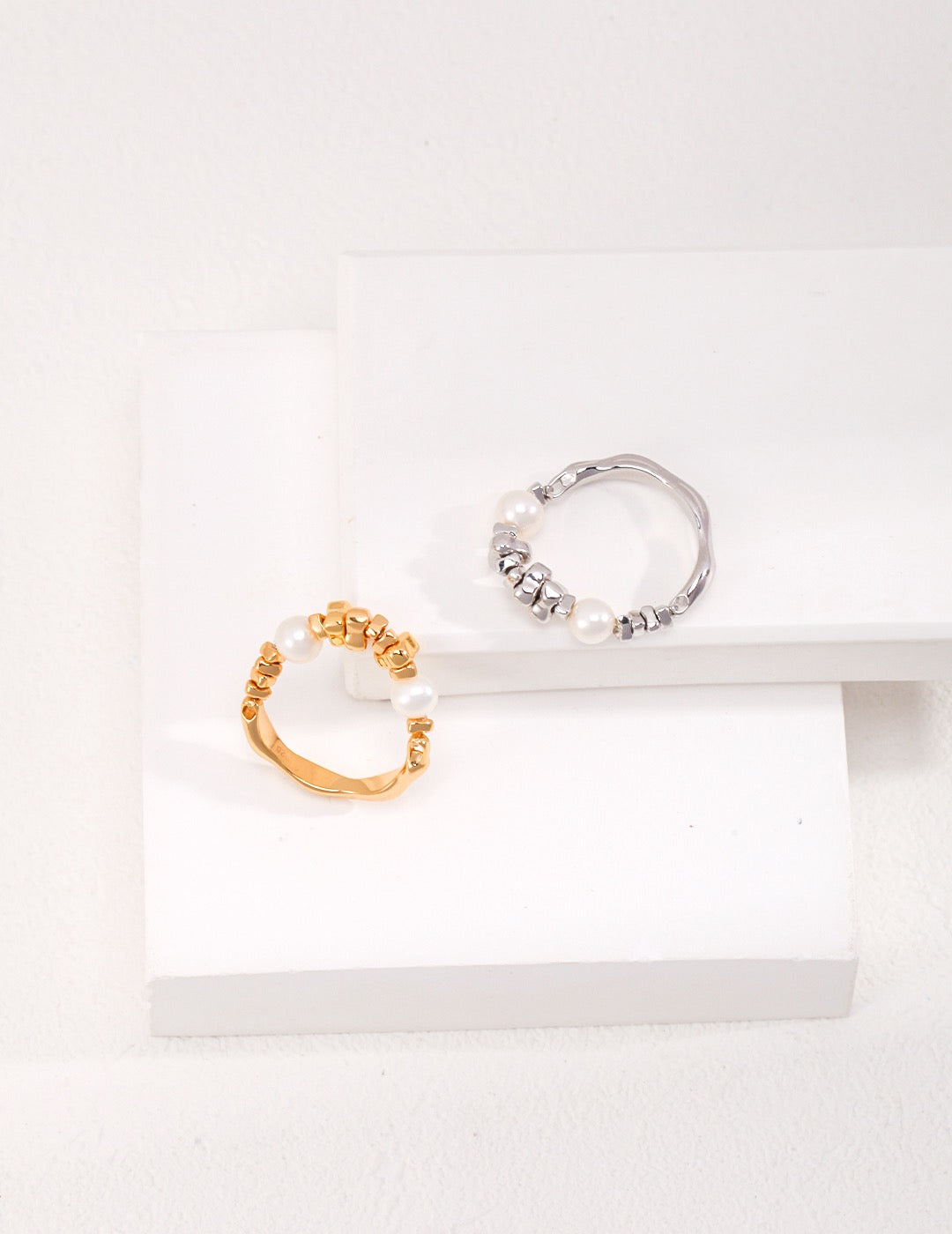 TINY SILVER BEADS RING (R-00012)